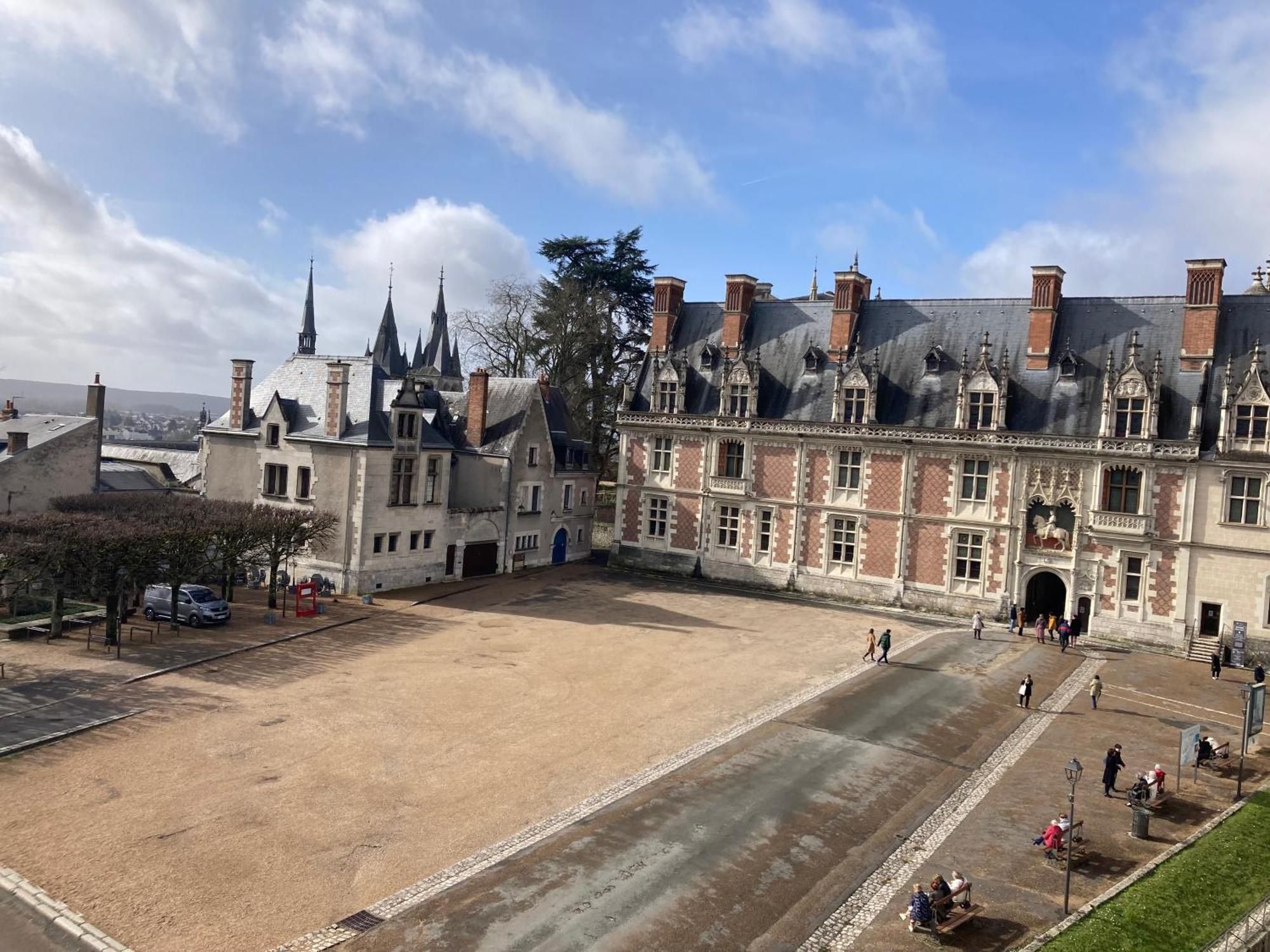 Apartament Un Sejour Royal Au Calme Blois Zewnętrze zdjęcie